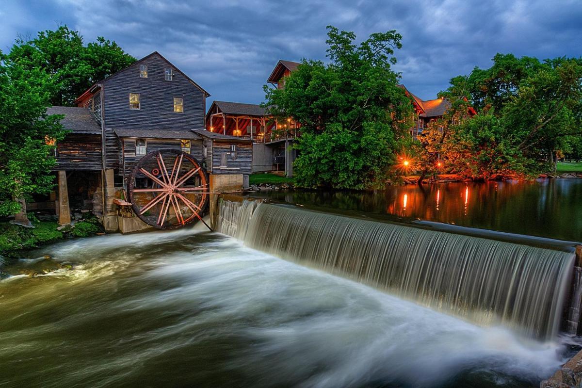 Sweet Seclusion, Hot Tub, Air Hockey, Wifi, 1089 Free Tickets Each Paid Day, Dollywood And More Sevierville Exterior photo