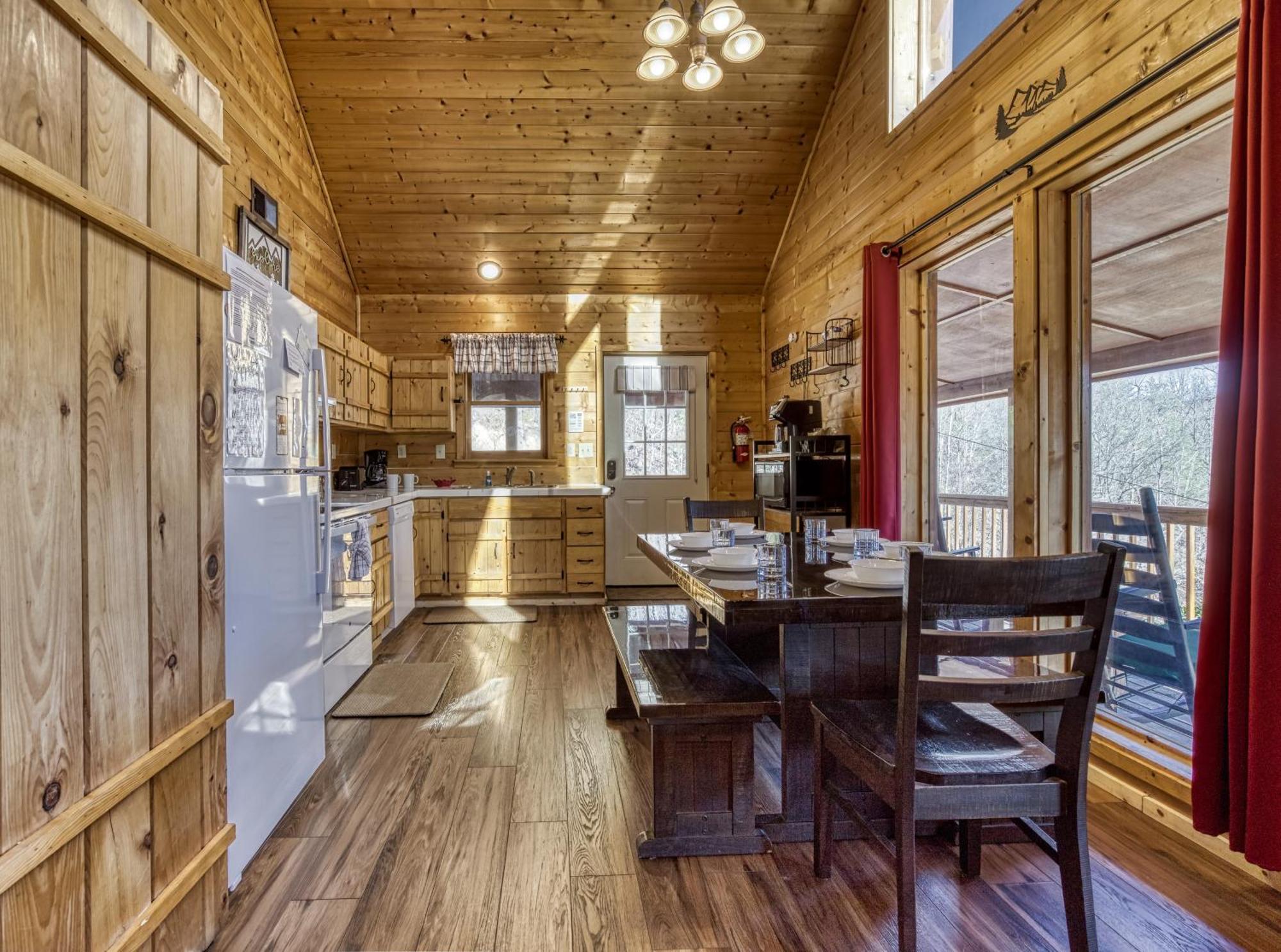 Sweet Seclusion, Hot Tub, Air Hockey, Wifi, 1089 Free Tickets Each Paid Day, Dollywood And More Sevierville Exterior photo