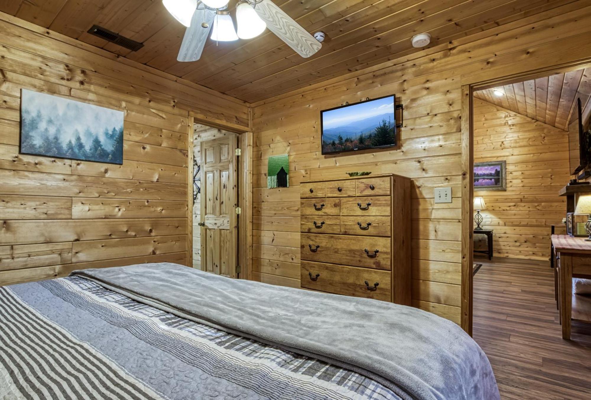 Sweet Seclusion, Hot Tub, Air Hockey, Wifi, 1089 Free Tickets Each Paid Day, Dollywood And More Sevierville Exterior photo