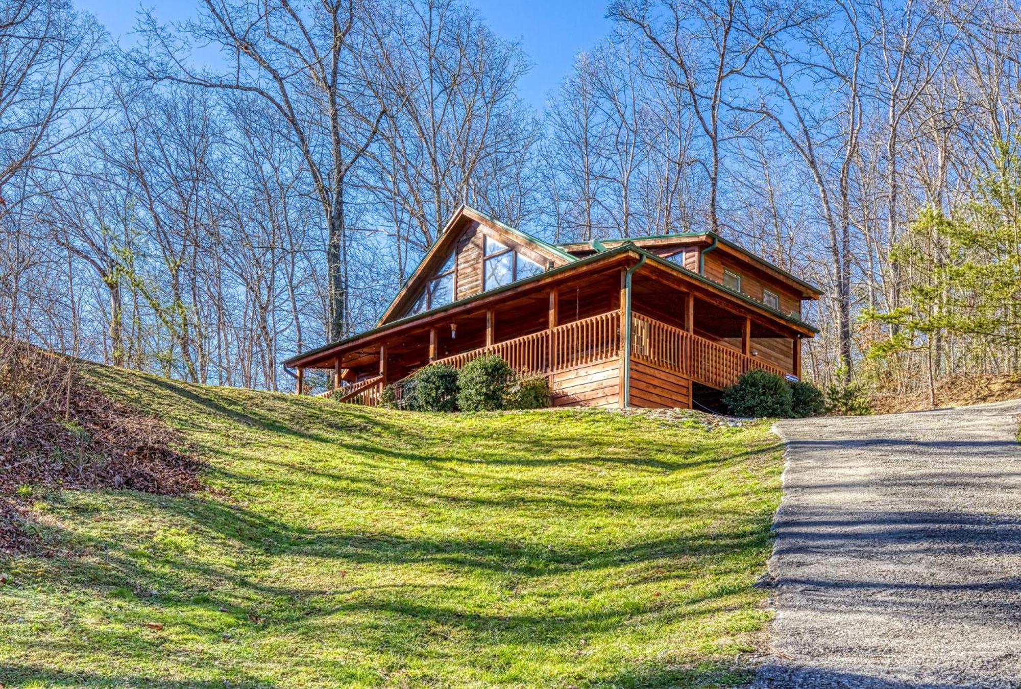 Sweet Seclusion, Hot Tub, Air Hockey, Wifi, 1089 Free Tickets Each Paid Day, Dollywood And More Sevierville Exterior photo