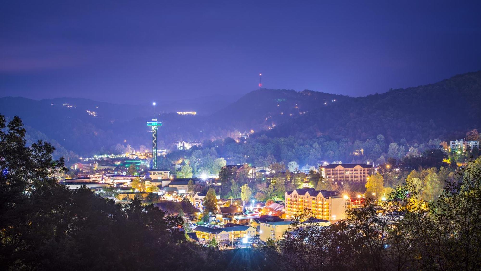 Sweet Seclusion, Hot Tub, Air Hockey, Wifi, 1089 Free Tickets Each Paid Day, Dollywood And More Sevierville Exterior photo